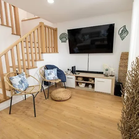 New! Oceanfront With Hottub, Sao Miguel Azores * Lagoa (Azores)