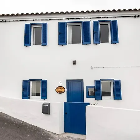 Casa de Férias New! Oceanfront With Hottub, Sao Miguel Azores