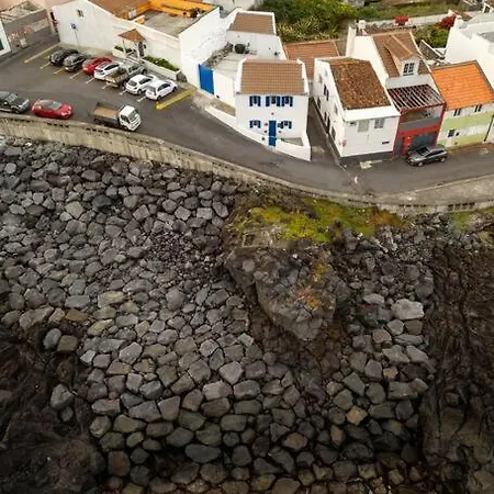 New! Oceanfront With Hottub, Sao Miguel Azores Feriehus
