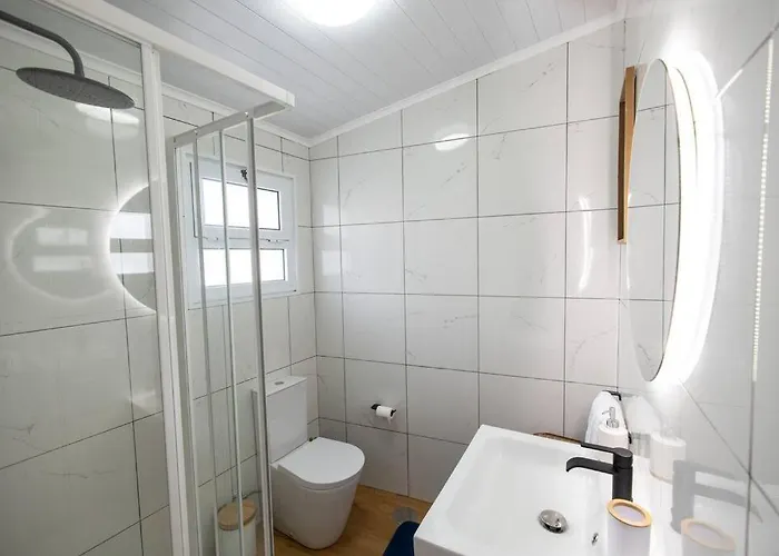 New! Oceanfront With Hottub, Sao Miguel Azores * Lagoa (Azores)