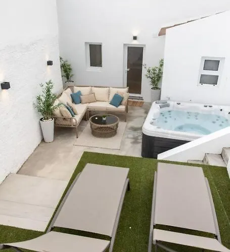 New! Oceanfront With Hottub, Sao Miguel Azores Casa de Férias *