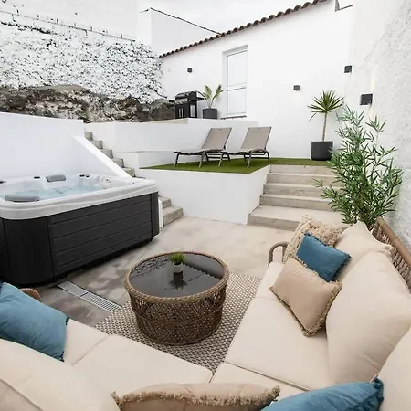 New! Oceanfront With Hottub, Lagoa Sao Miguel Azores Lagoa (Azores)