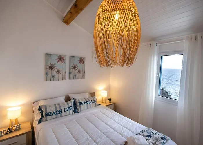 New! Oceanfront With Hottub, Sao Miguel Azores